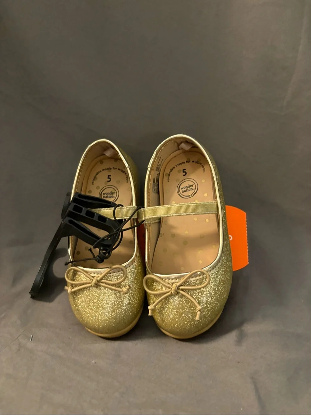 NWT wonder nation Girls Gold Glitter Mary Jane Flats size 5 (12-18 Months) TR163